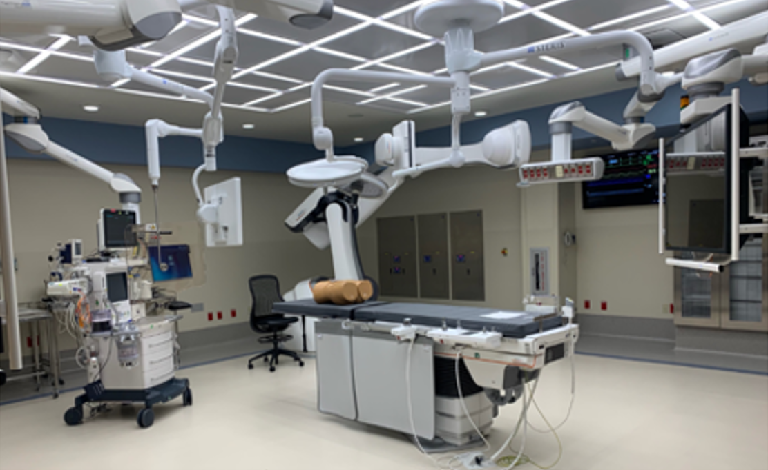Structural heart lab with high tech equipment