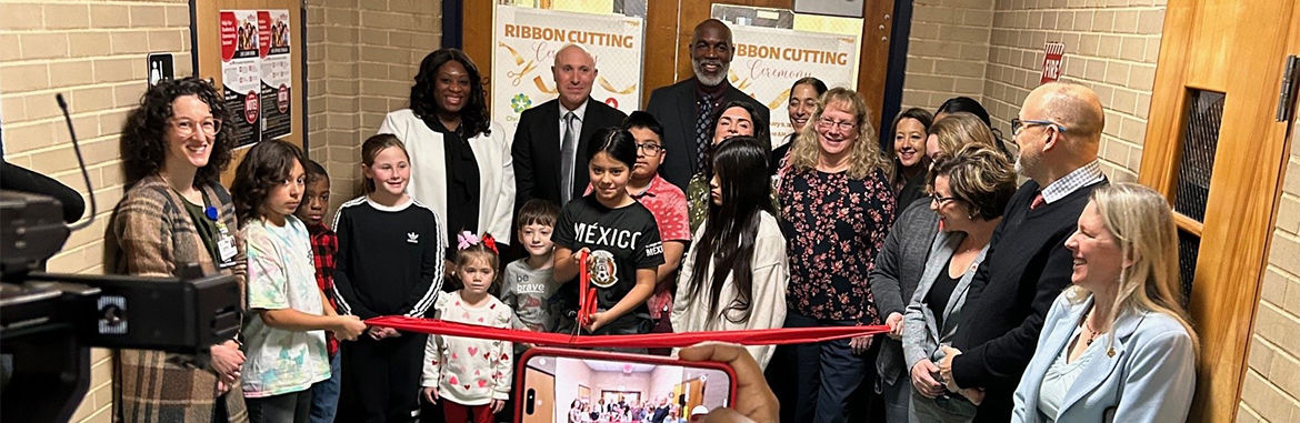 Ribbon cutting ceremony for the School Based Health Center at Richardson Park