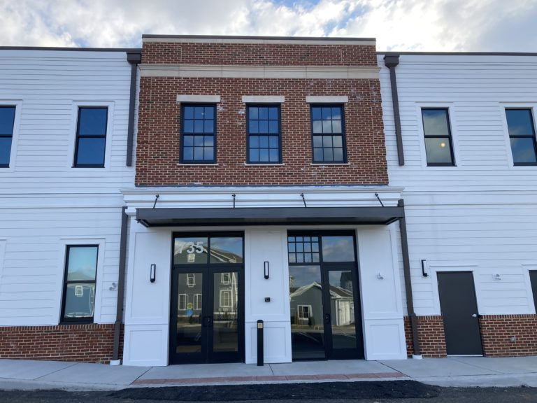 Exterior view of the ChristianaCare Whitehall building